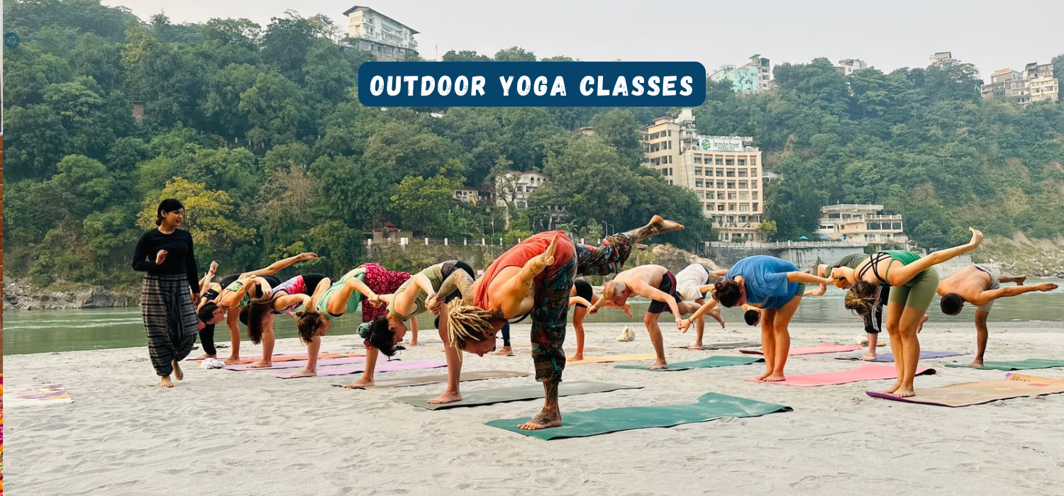 yoga in rishikesh by spanish language.