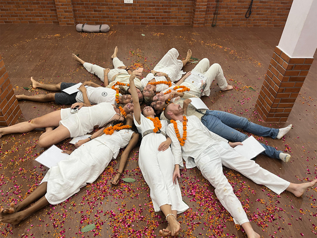 200 hour yoga teacher training in rishikesh